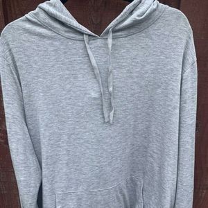 Pullover hoodie